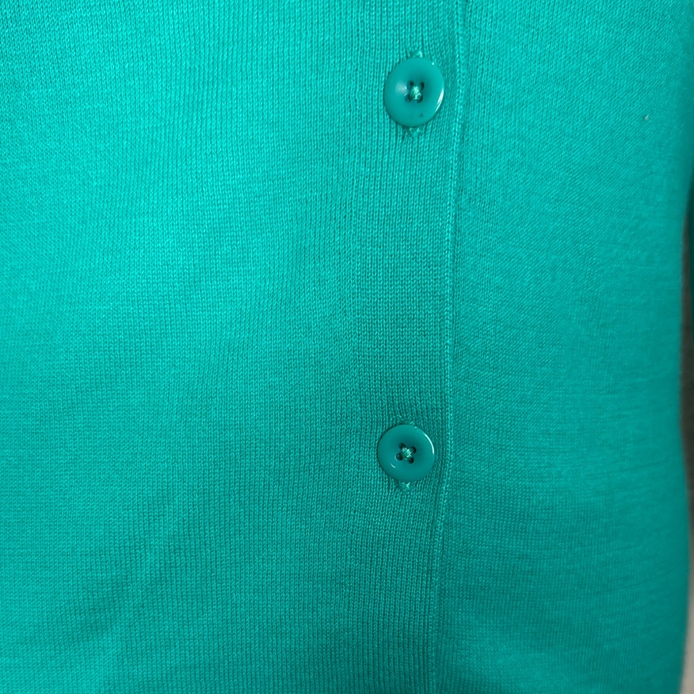 Vibrant Green Cardigan Sweater with Deep V-Neck - Picture 2 of 3